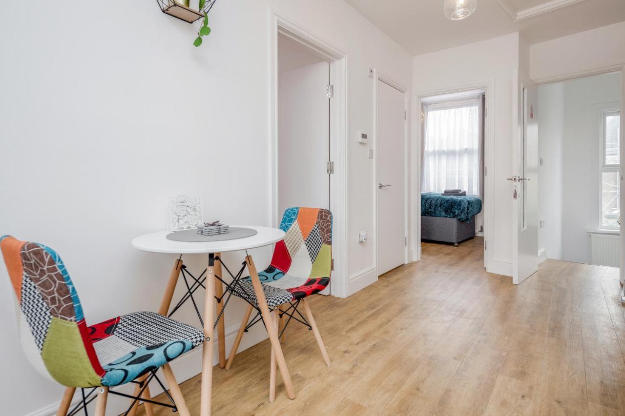 Modern Cosy London Flat By Damask Homes Ίλφορντ Εξωτερικό φωτογραφία